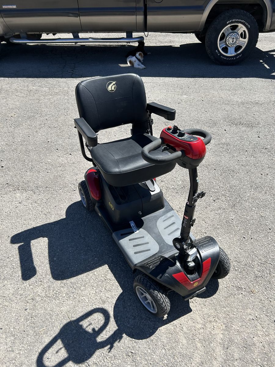 Mobility scooter/hitch mount carrier/batteries