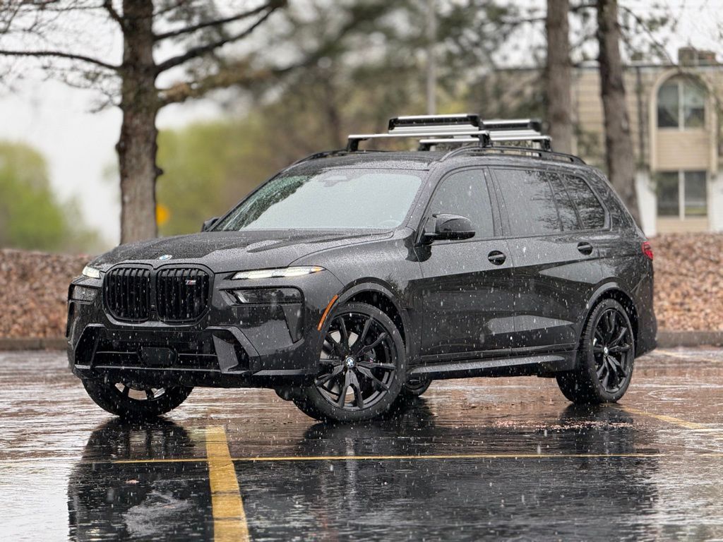 2024 BMW X7 M60i