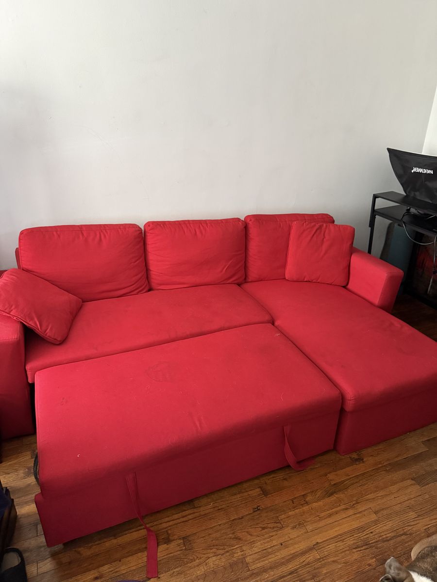 Retractable couch (90x58x32)