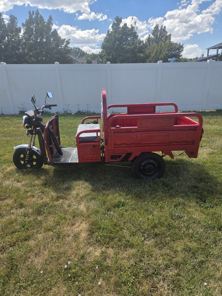 2026 SDGRAND IRET13-RED 3 TT E-Trike Mini Scooter.  