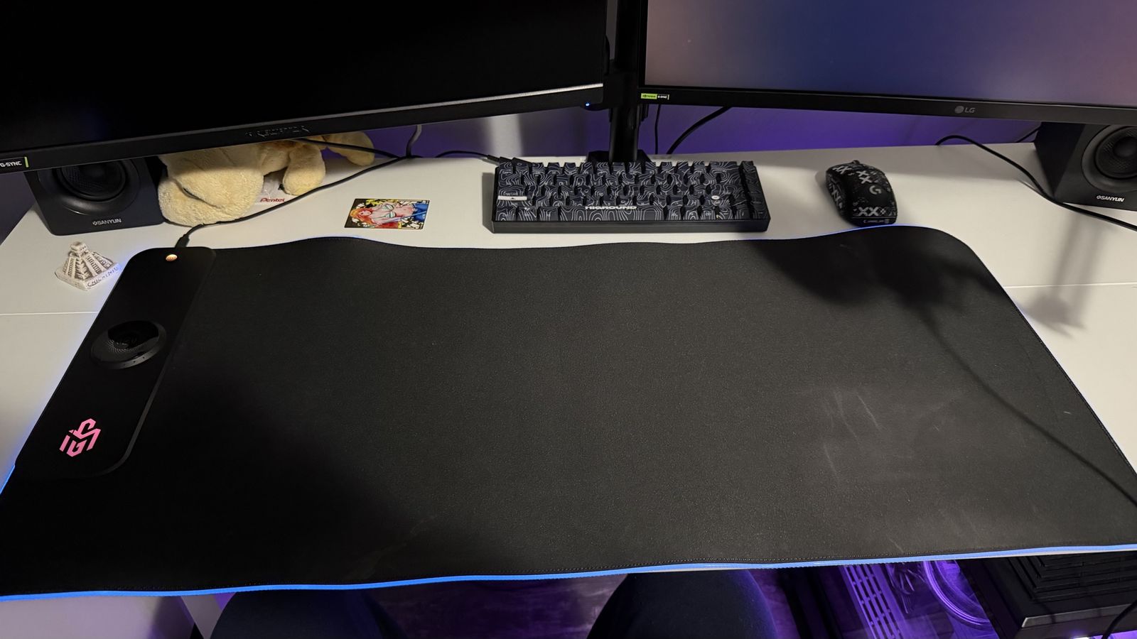Wireless charging gaming RGB mouse pad