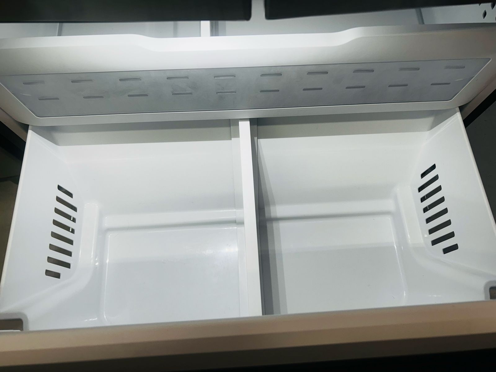Main image 6