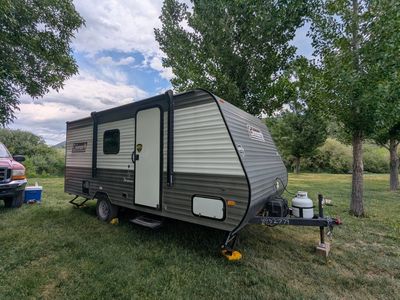 2023 Coleman Lantern 17B | SOLAR PACKAGE