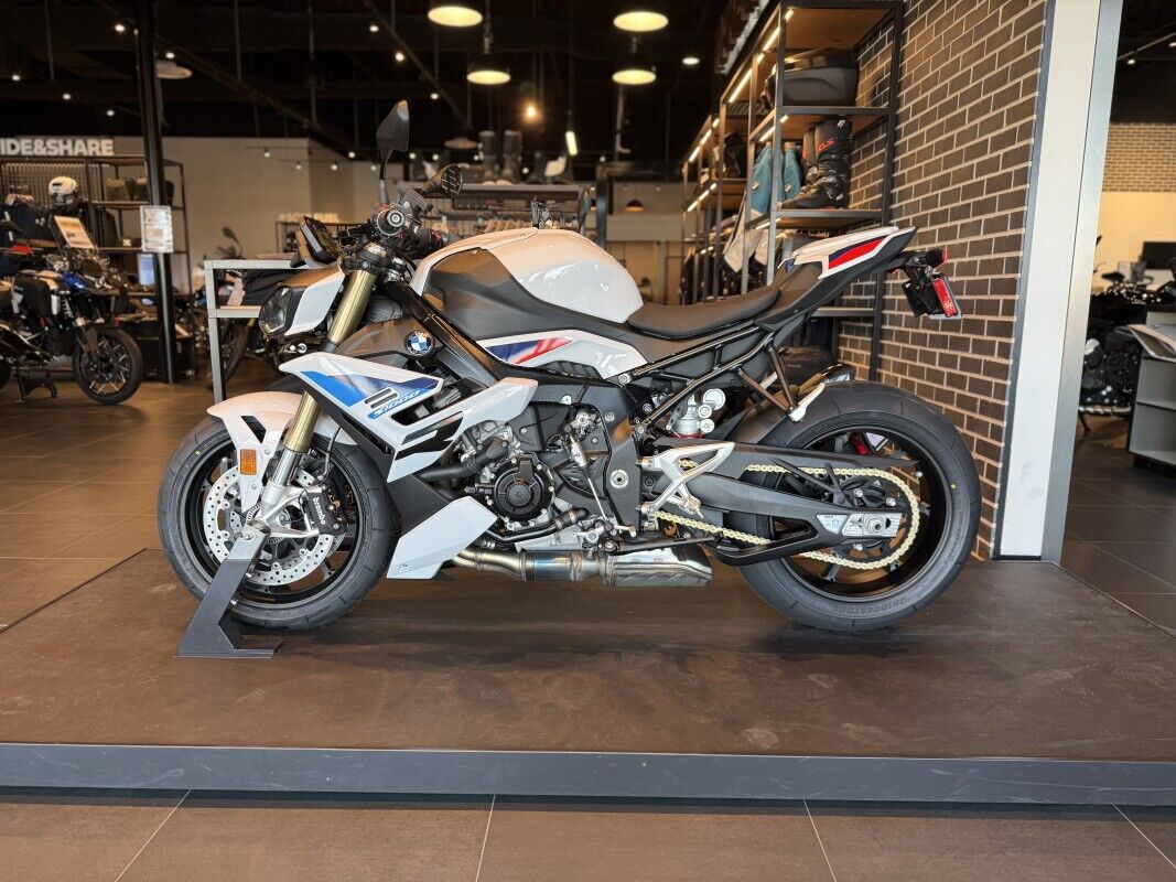 2026 BMW Motorrad 2026 BMW Motorrad S 1000 R WHITE