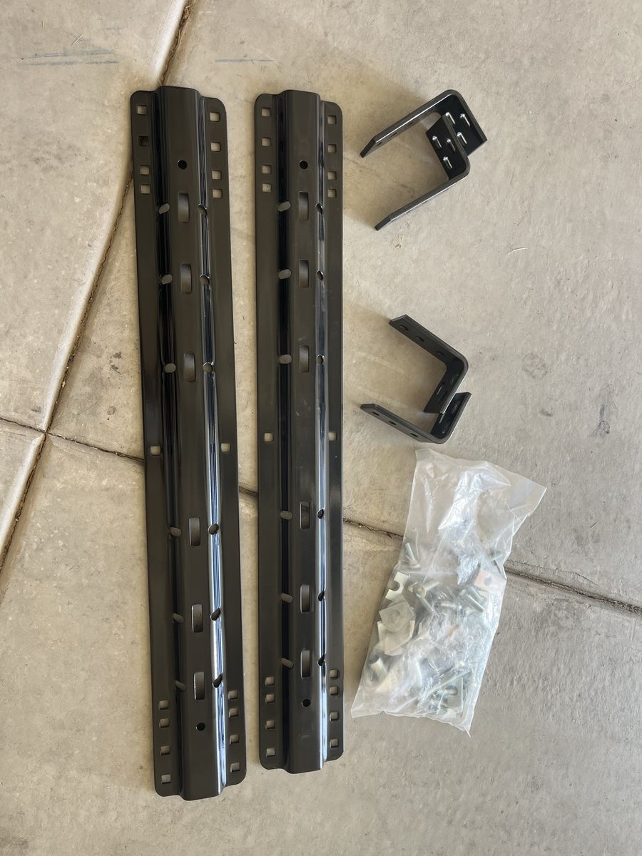 5th Wheel Rails