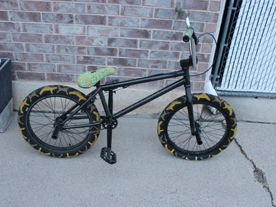 Fit BMX bike with Cult X van tiers