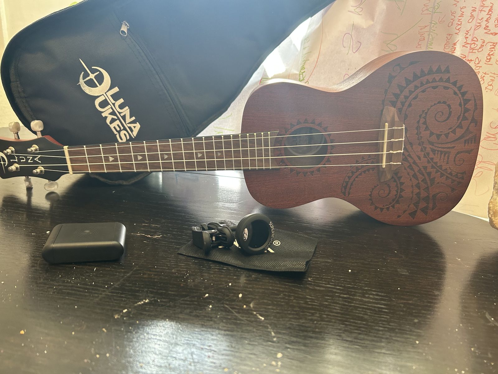 Luna Uke