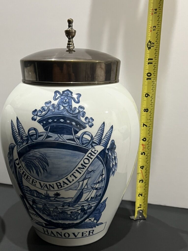 2 - Vintage Delft ceramic tabacco jar with lid.