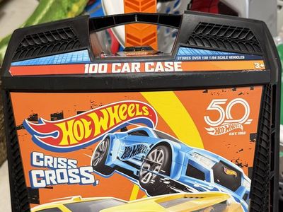 Hot Wheels Mega Bundle - Playsets + Cars