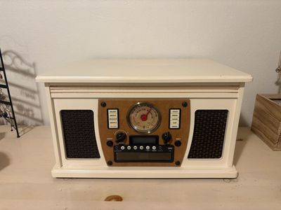 Vintage Style Multi-Function Music Player - Plays Records, CDs, Tapes, and Radio