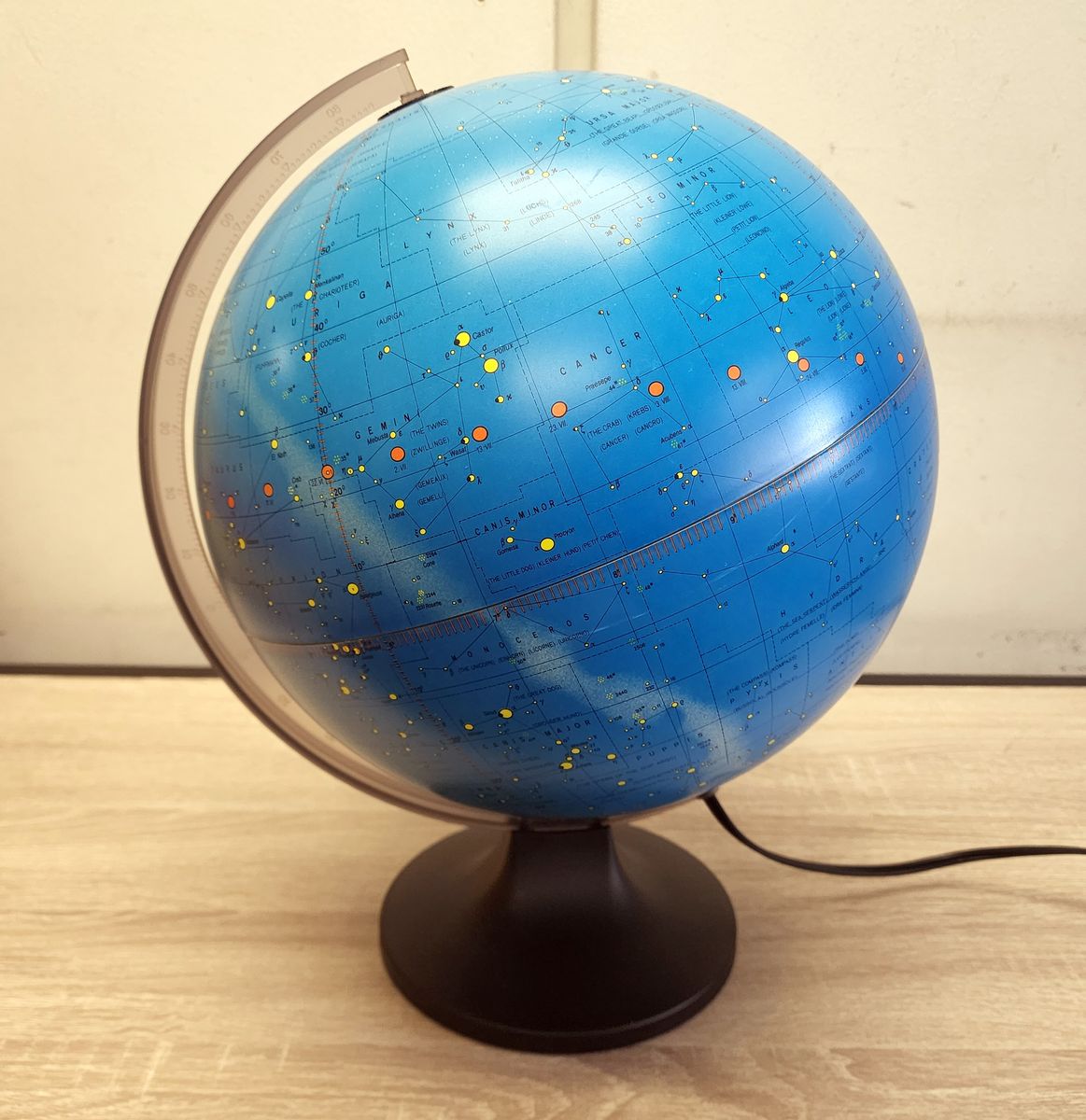 Scan-Globe Constellation Illuminated Globe