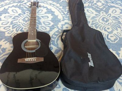 Maestro by Gibson Black Acoustic Guitar with Built-in Tuner & Case