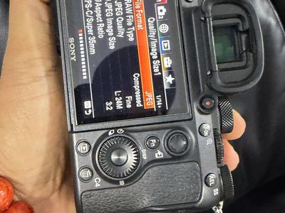 Sony a7 iii body mint, low used