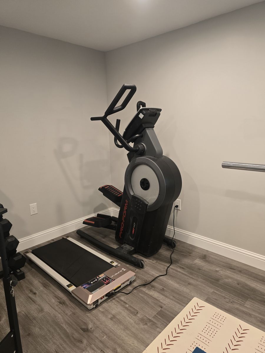 Elliptical proform HIIT H7