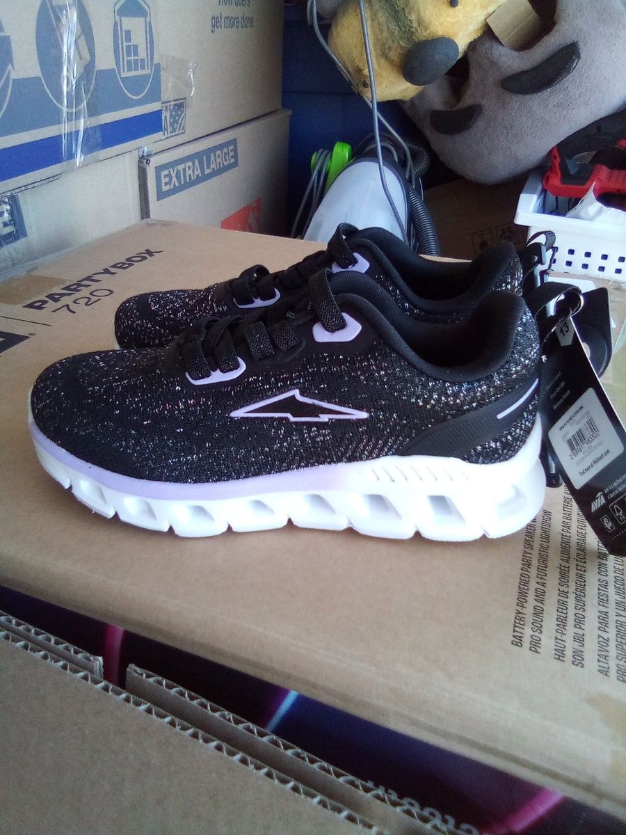 Avia shoes