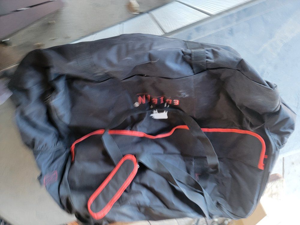 Main image 6