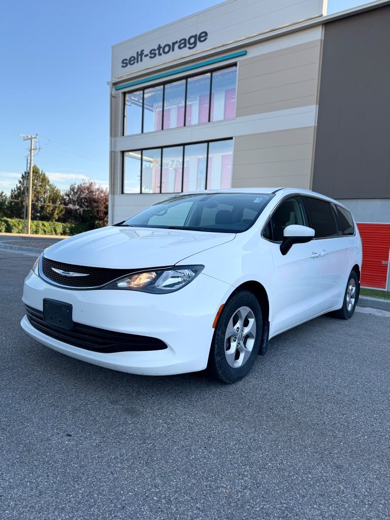 2017 Chrysler Pacifica LX