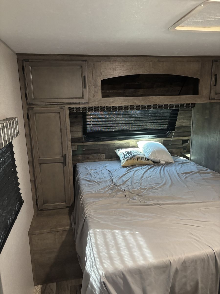 Main image 15