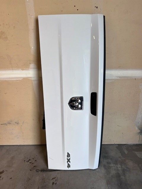 Dodge Ram 1500 Tailgate (DS/Classic) OEM 2009–2018