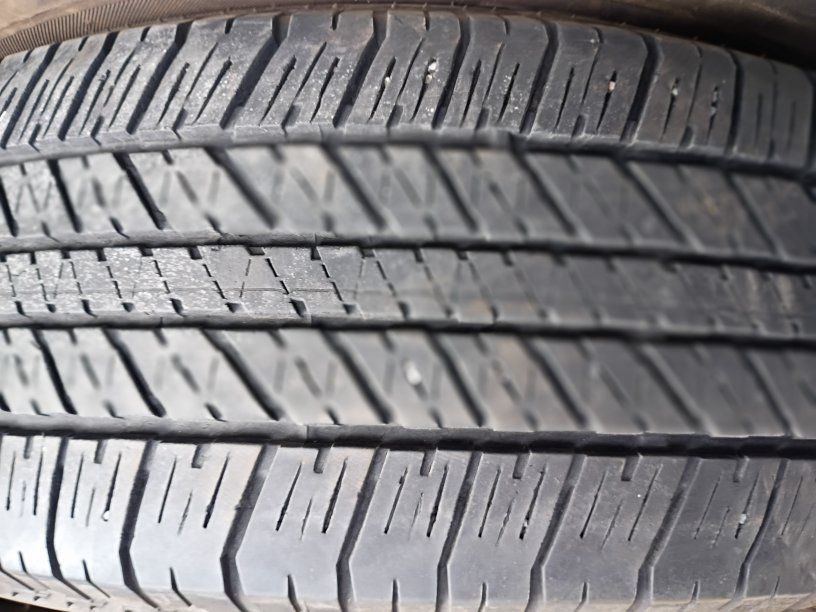 Set 265/70R17