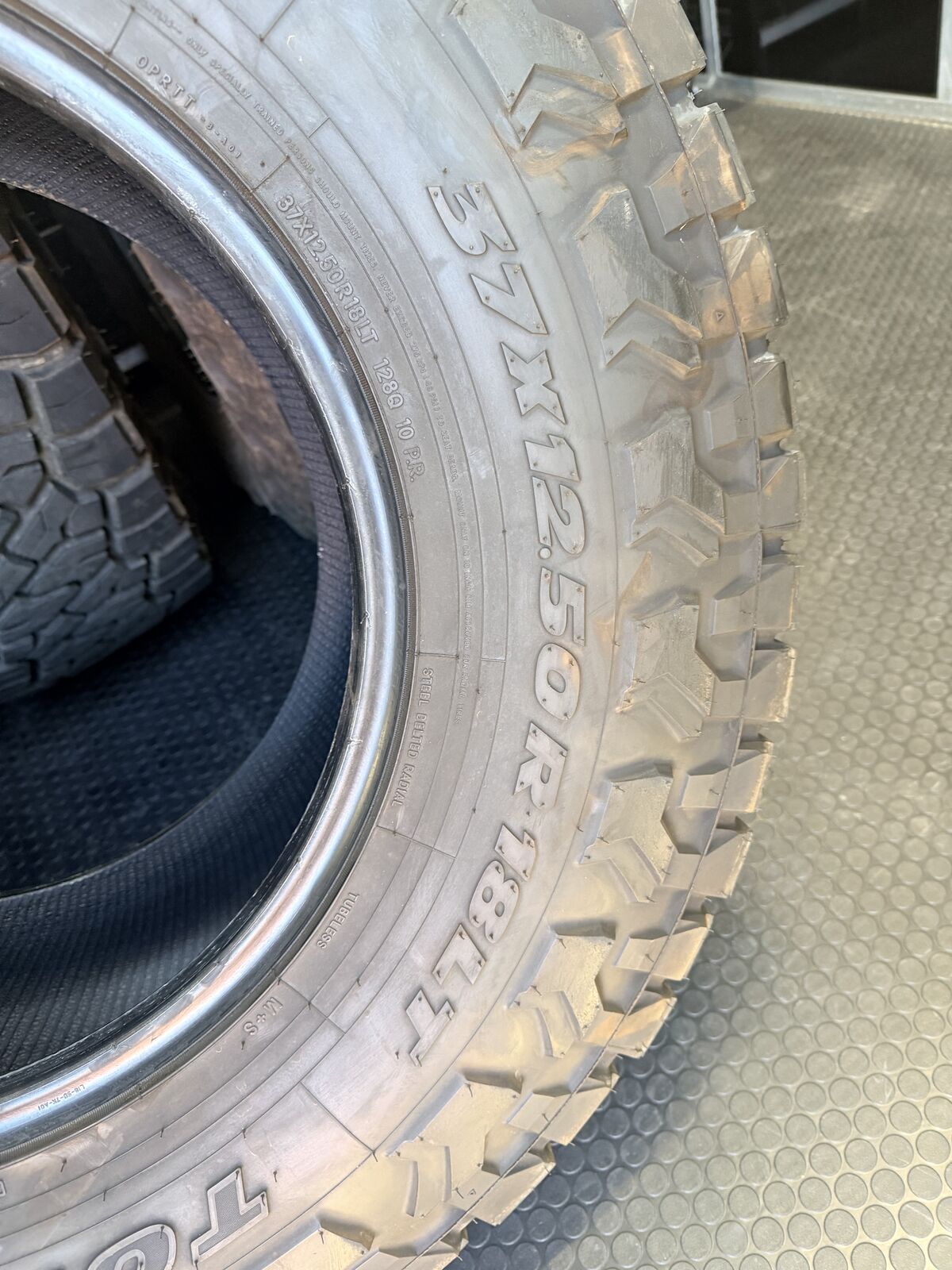 37x12.50x18 Toyo RT Trail Less than 4K miles