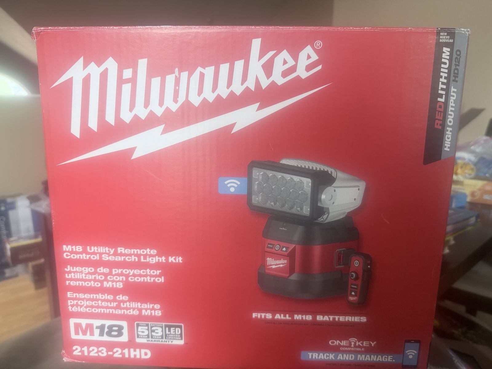 M18 18-Volt Lithium-Ion Cordless Utility Remote Search Light