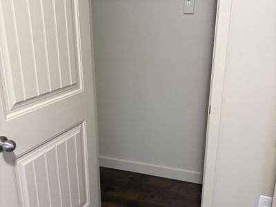ISO of female roommates
