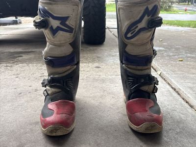 Alpinestars tech 3 boots size 8