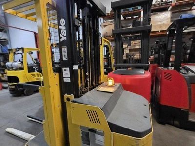 2019 Yale Order Picker