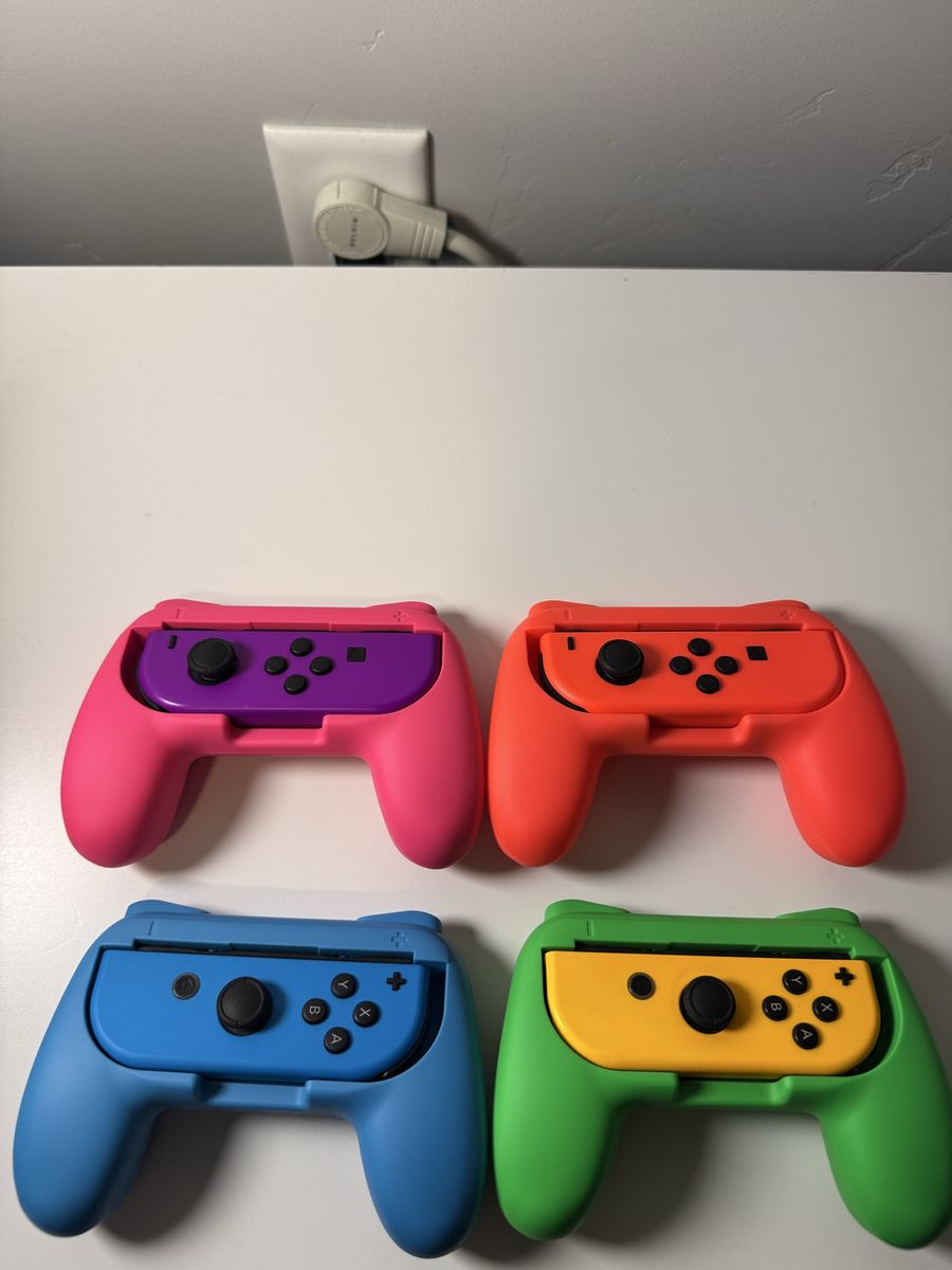 Nintendo switch controllers
