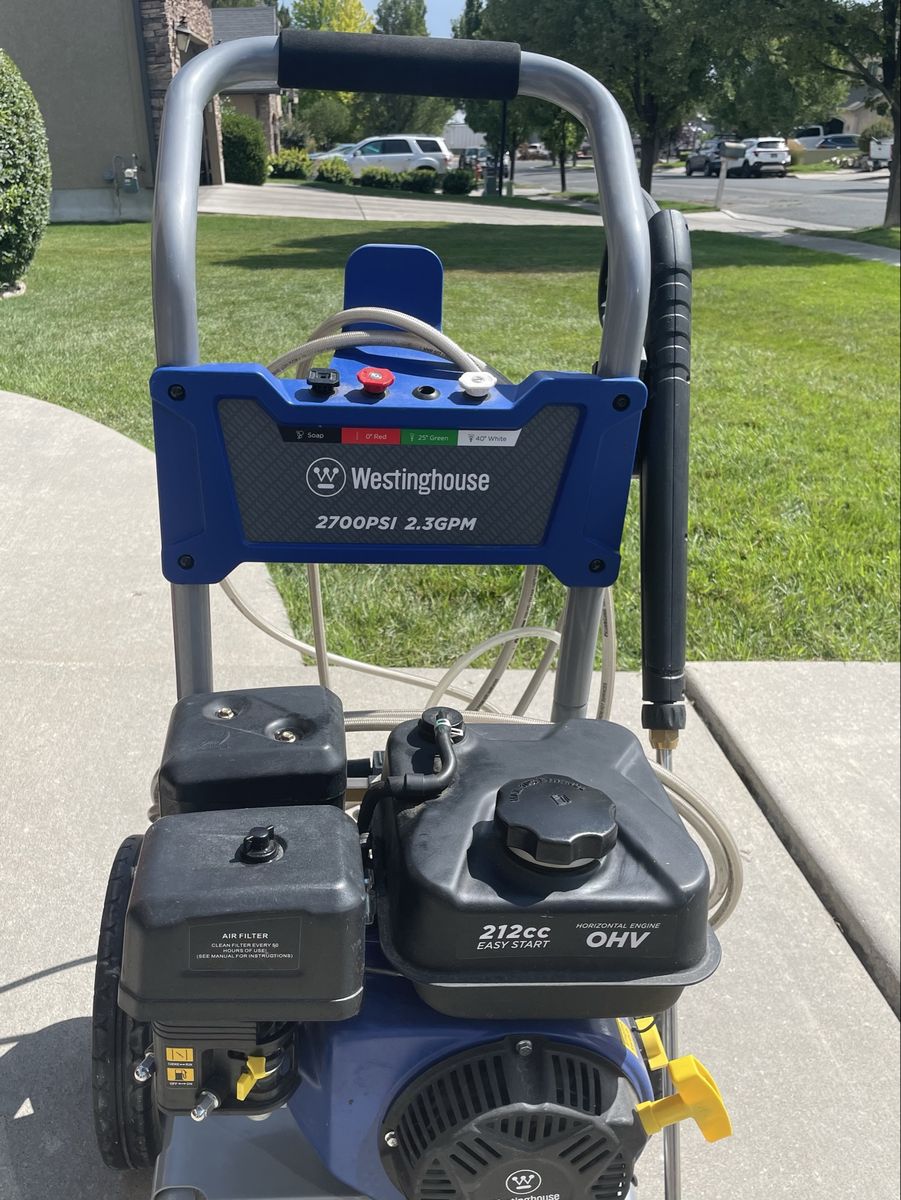Westinghouse 2700 PSI 2.3 GPM Gas Pressure Washer 212cc OHV Easy Start