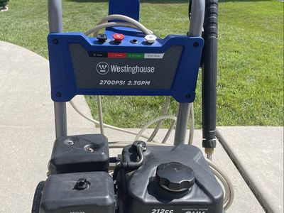 Westinghouse 2700 PSI 2.3 GPM Gas Pressure Washer 212cc OHV Easy Start