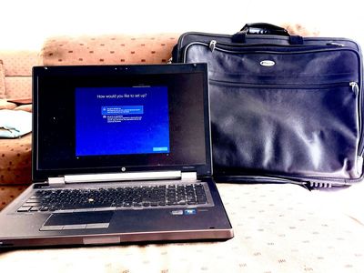 HP8760W 17 inch laptop