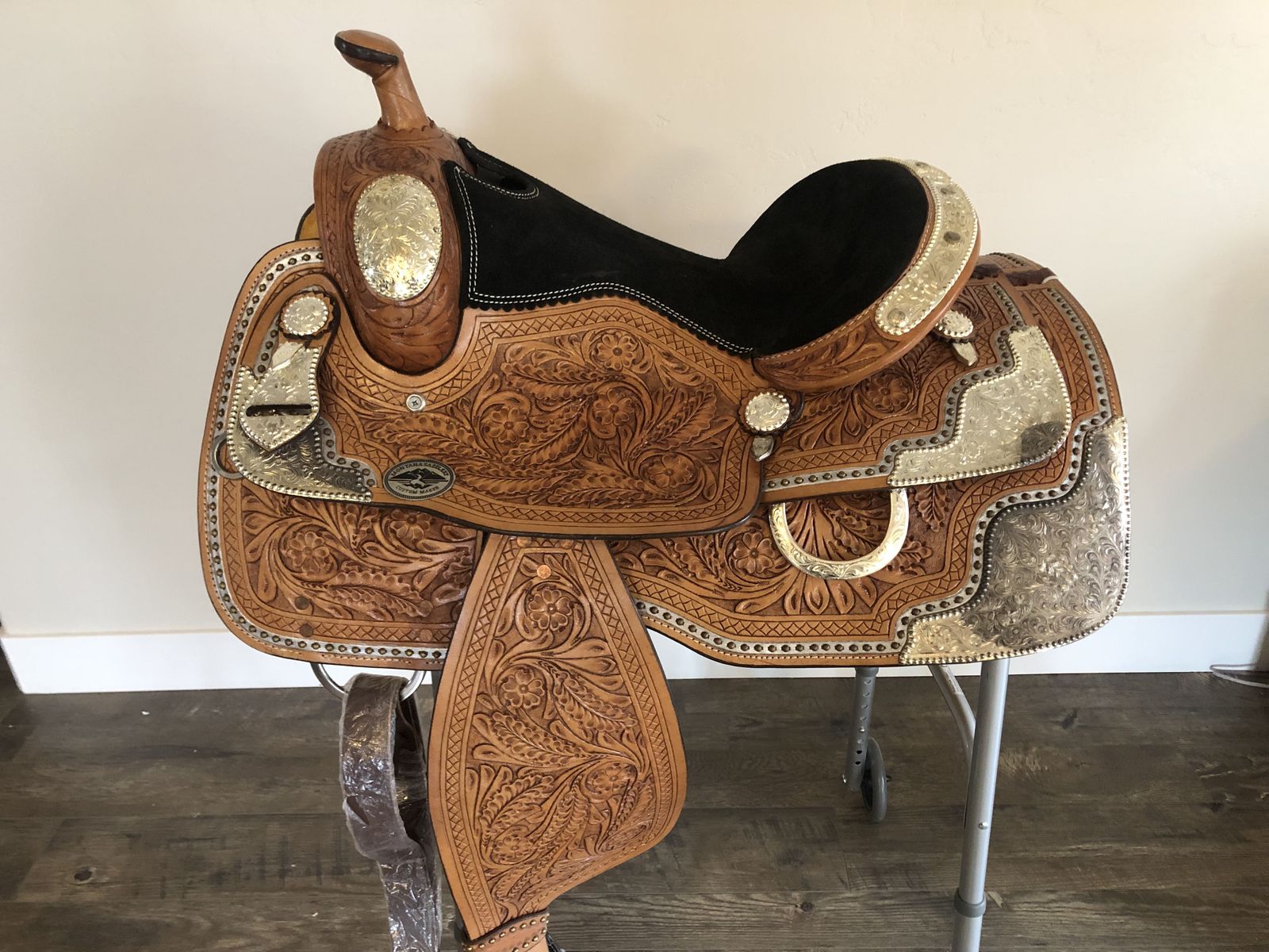 Saddle