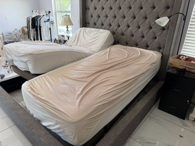 King size Intelabrd Adjustable Twin XL Bed Frames - Dual Split King with Remote