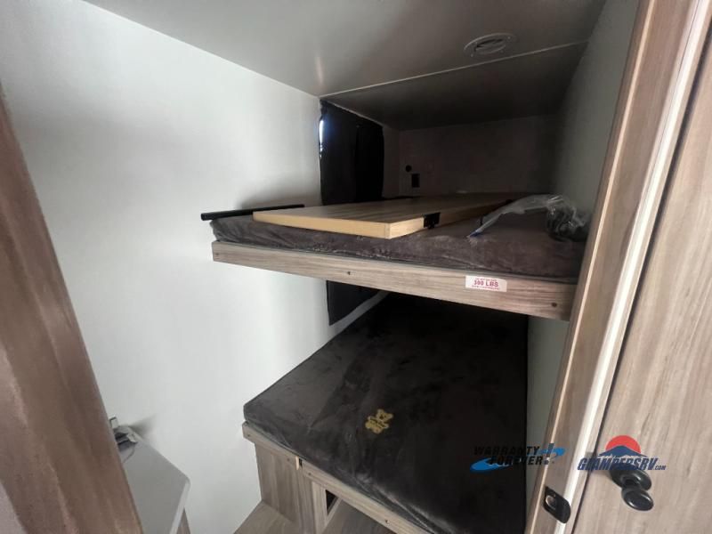Main image 12