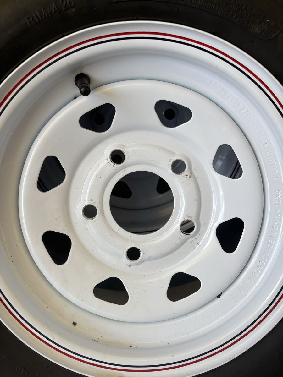 Main image 4