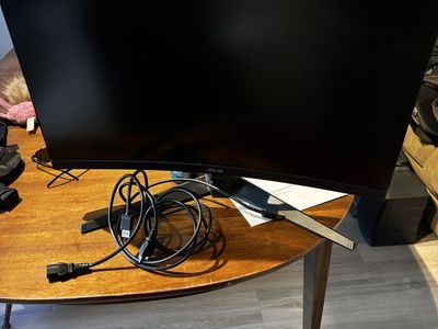 165hz ASUS Curved 24” monitor