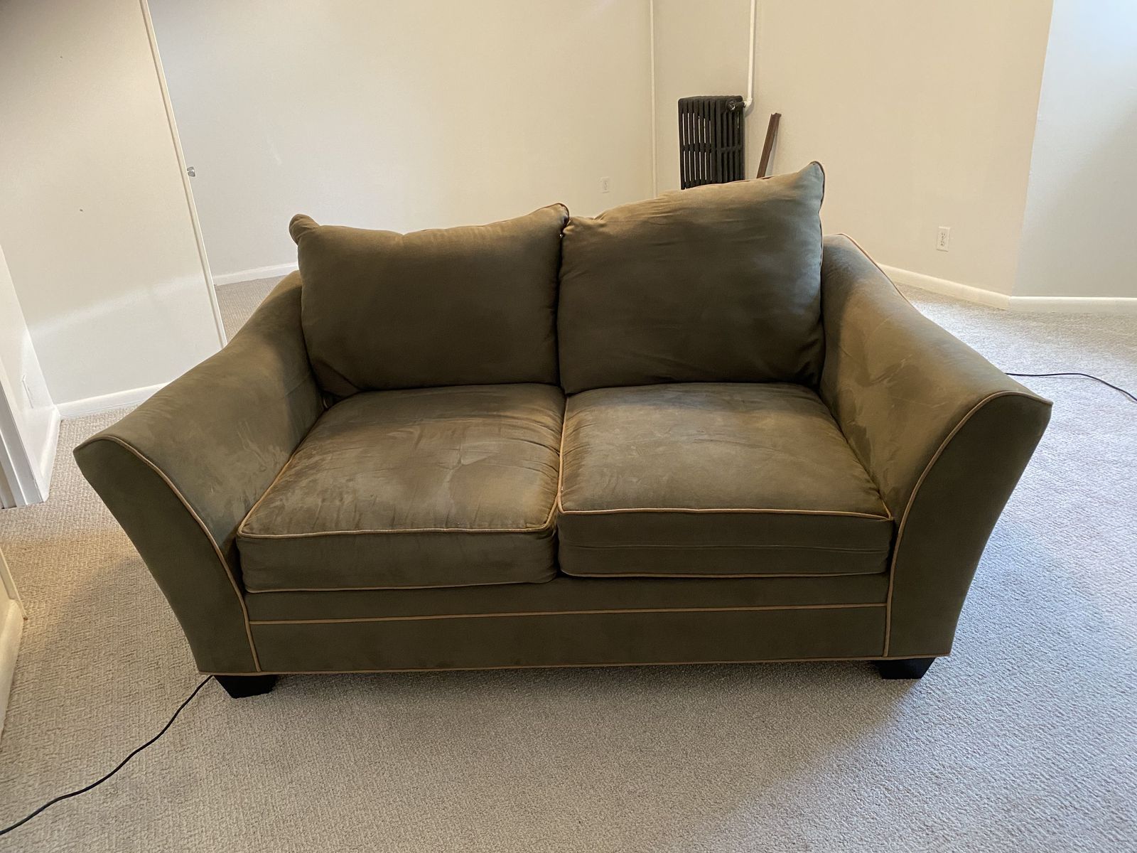Main image 3