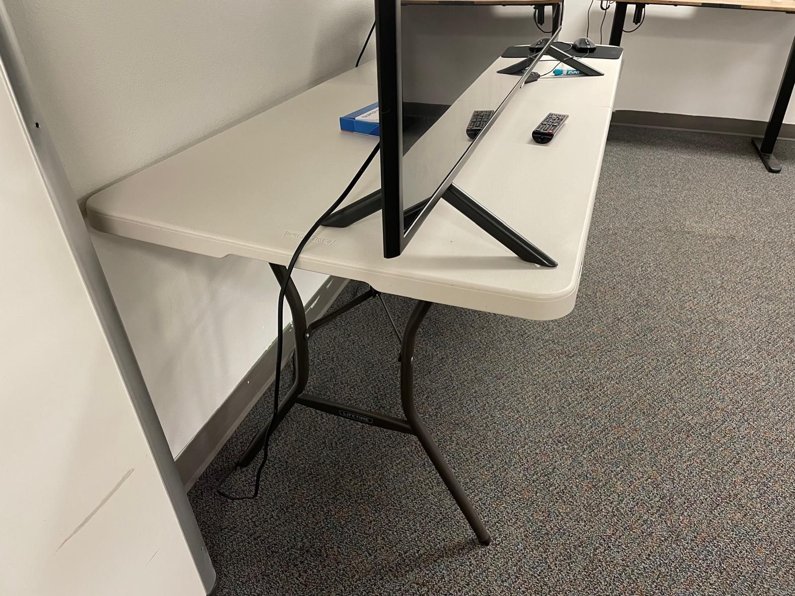Lifetime 6-Foot Folding Table – 72" – Good Condition