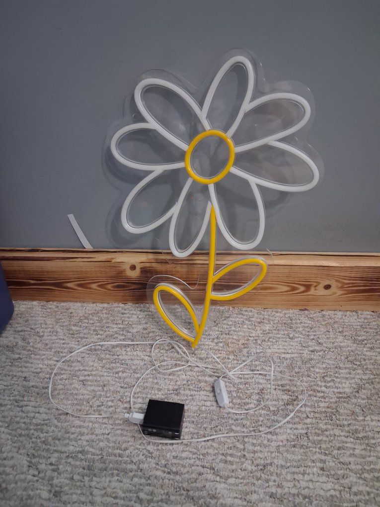 Daisy Neon Sign - LED Wall Decor, Flower Design, USB Powered