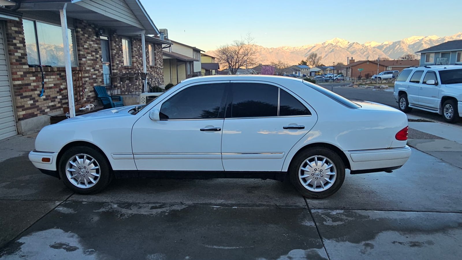 1999 MERCEDES-BENZ ECLASS E 320 4MATIC