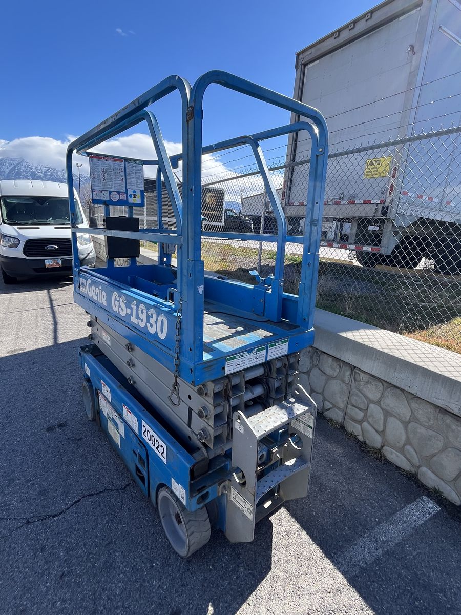 19' Scissor Lifts For Rent