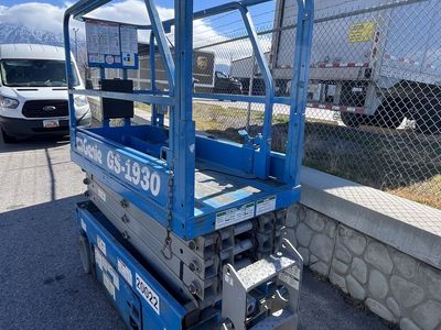 19' Scissor Lifts For Rent