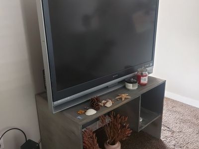 Sony WEGA 36" CRT TV + TV Stand – $30 OBO