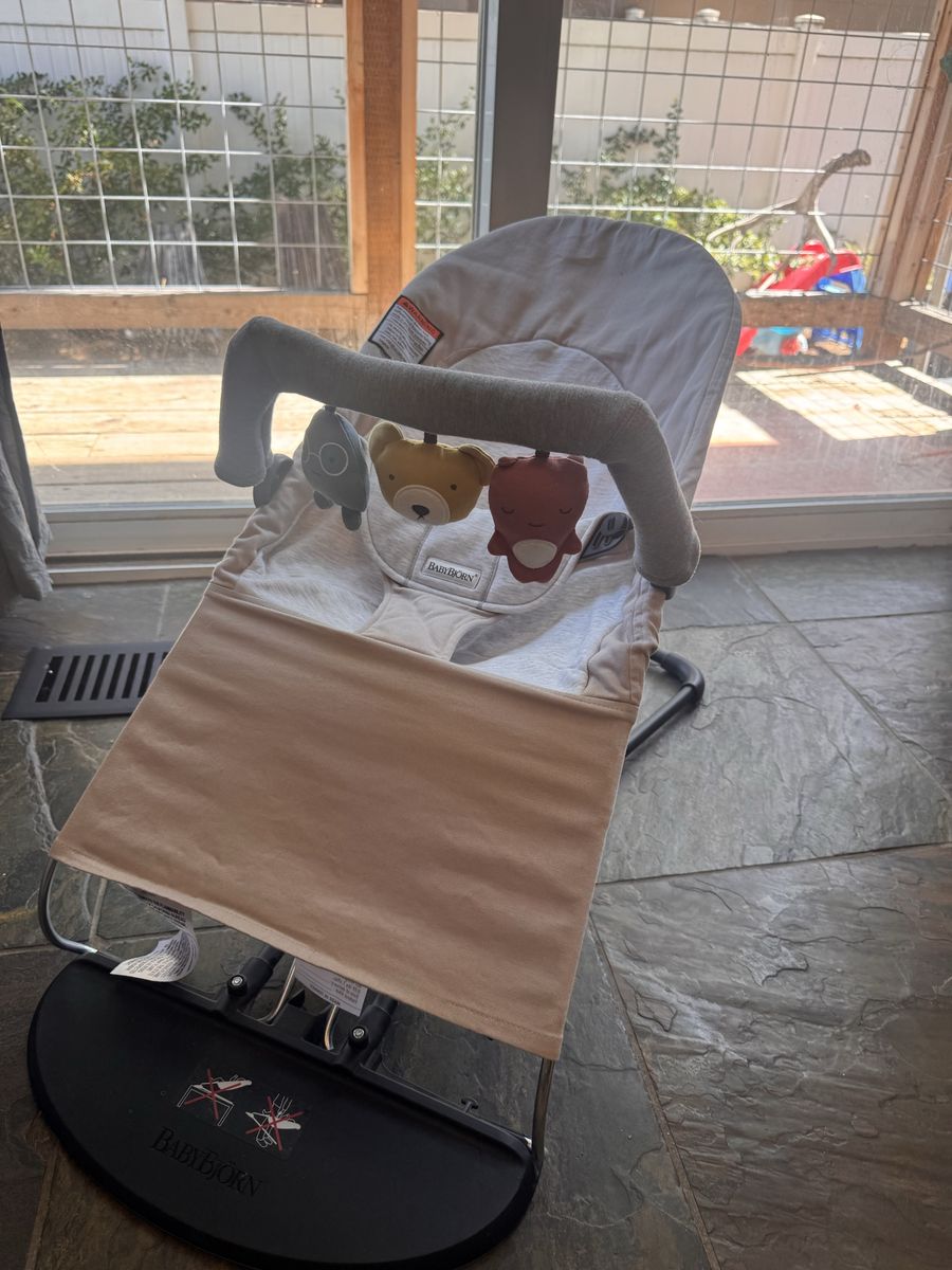 BabyBjorn Bouncer with 2 Toy Bars