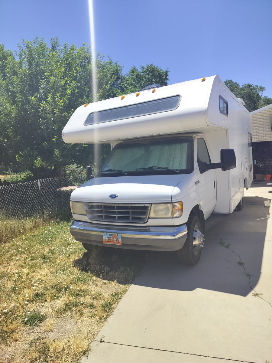Low mileage 1995 Motorhome