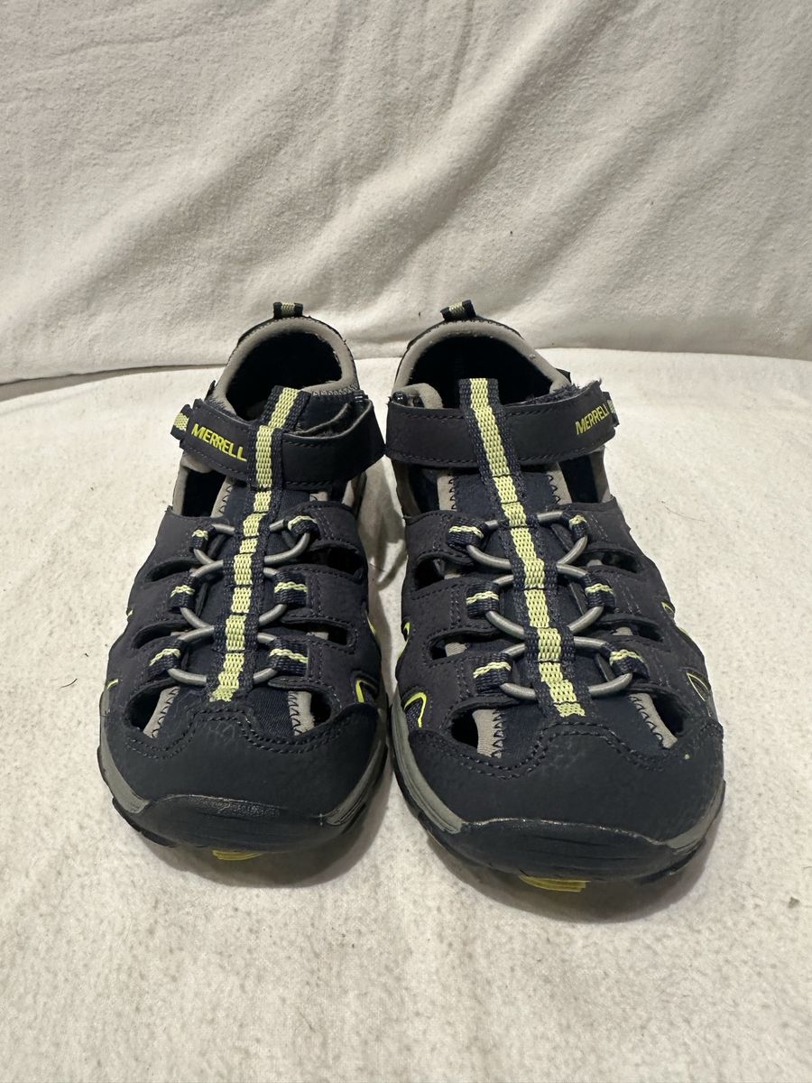 Merrell youth size 3, navy/gray Wtrprf hiking sandals