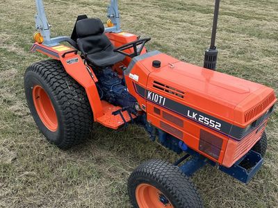KIOTI LK 2552 Compact Utility Tractor - 25HP Diesel, 4WD, Used Good Condition