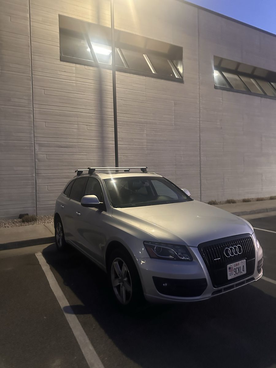 2010 AUDI Q5 3.2 quattro Premium Plus